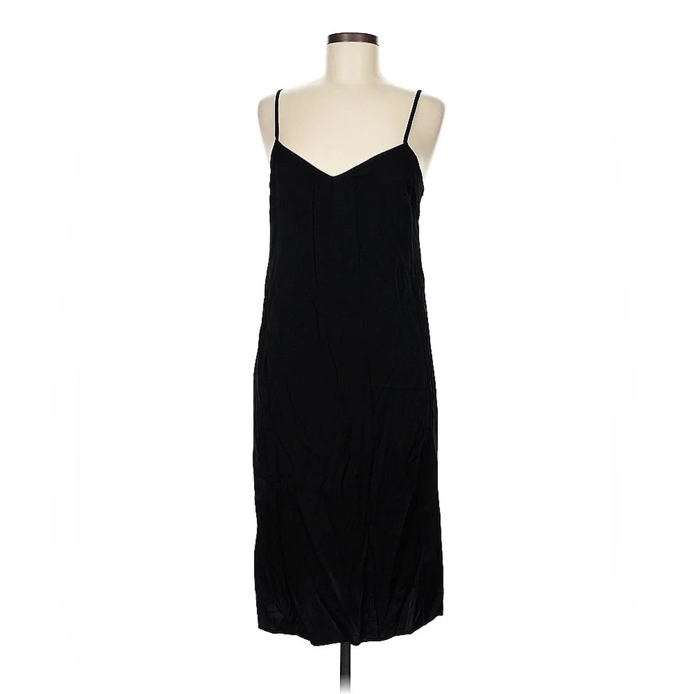 NWT UO slip